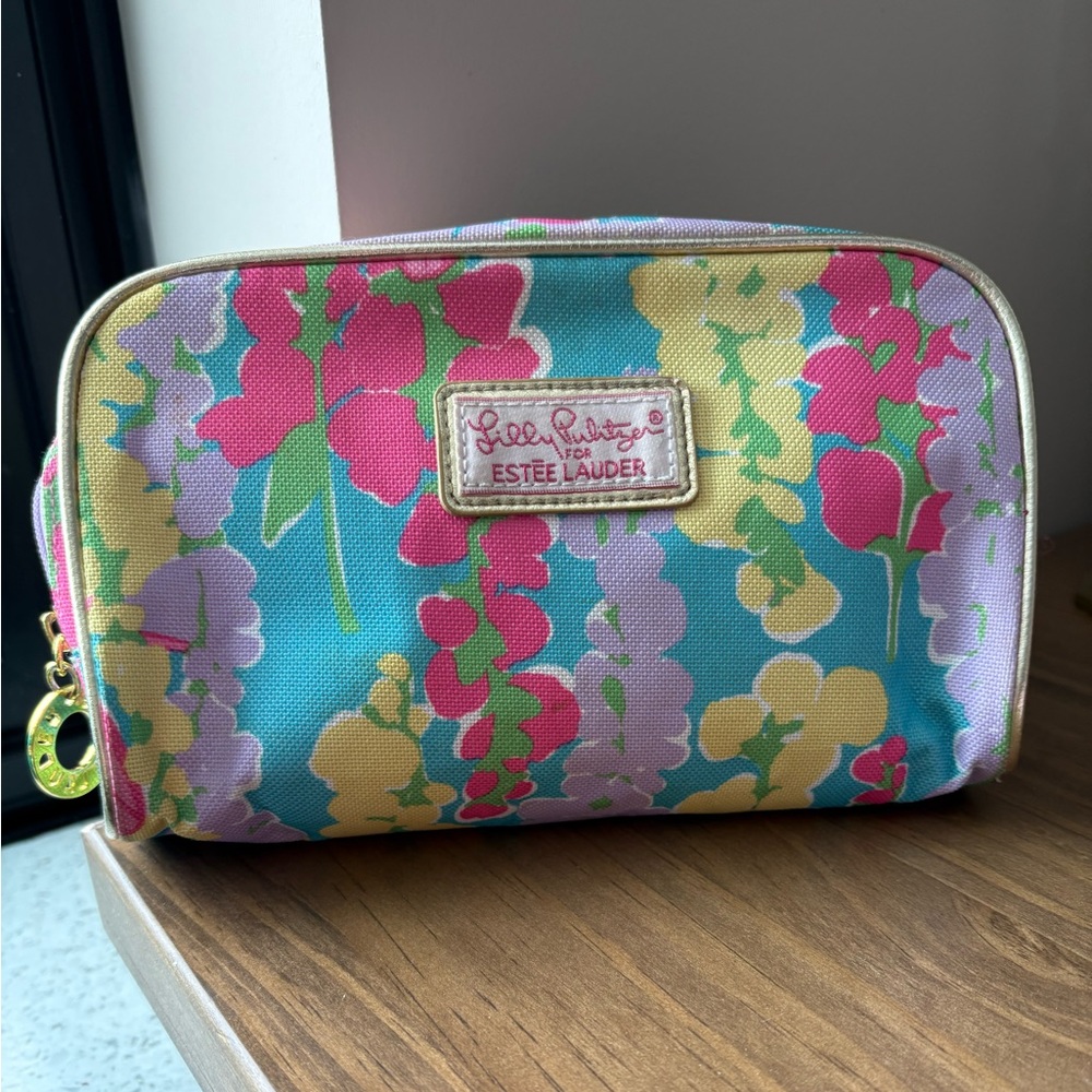 Lilly Pulitzer for Estee Lauder Cosmetic Bag/Makeup Bag in Floral Print 8x4.5”